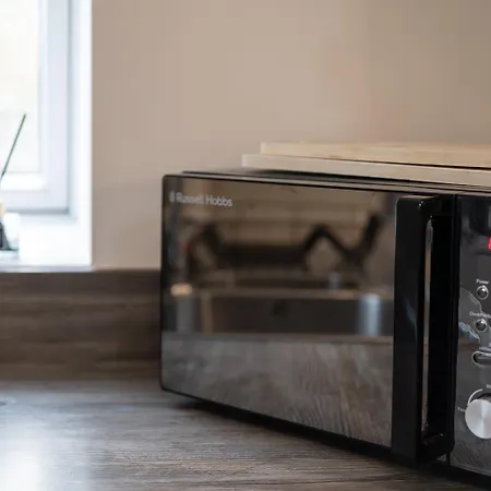 Lägenhet Stylish, Spacious 1 Bedroom Apartment, *