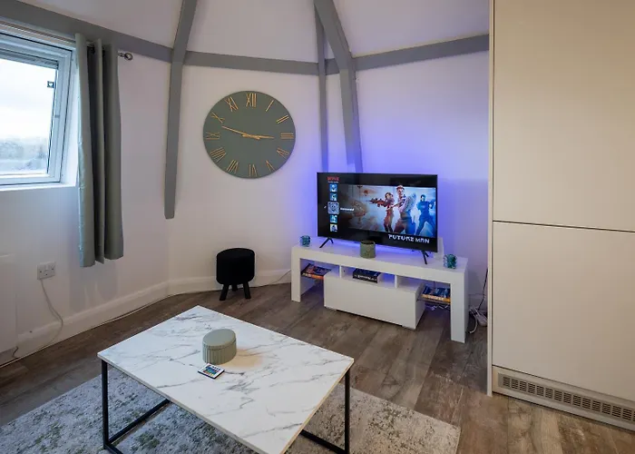 Stylish, Spacious 1 Bedroom Apartment, * Бристоль