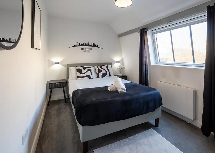 Stylish, Spacious 1 Bedroom Apartment, * Бристоль