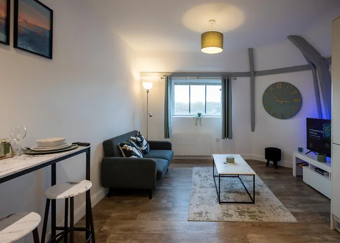 Apartment Stylish, Spacious 1 Bedroom Apartment,